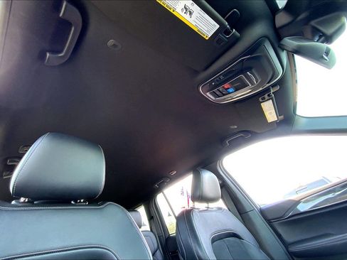 Certified 2023 Jeep Grand Cherokee Altitude image 10