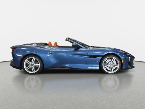 Used 2021 Ferrari Portofino M RWD image 2