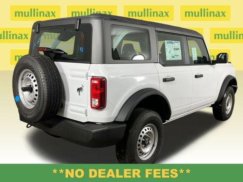 New 2025 Ford Bronco 4-Door image 4