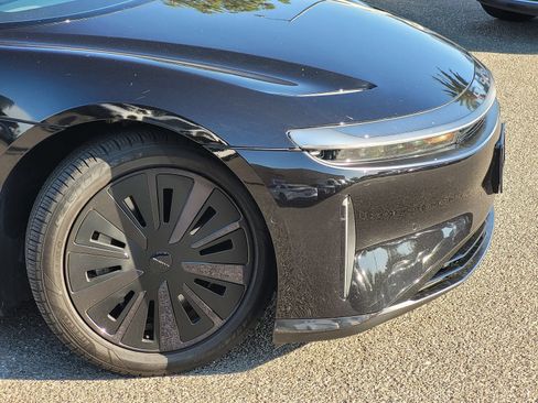 Used 2025 Lucid Air Touring AWD/4WD image 3