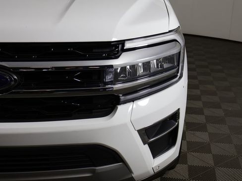 Used 2024 Ford Expedition Limited RWD image 18