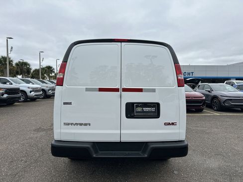 Used 2023 GMC Savana 2500 w/ Driver Convenience Package image 15