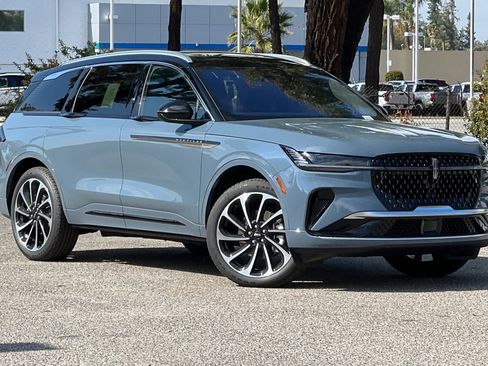 New 2026 Lincoln Nautilus Black Label image 2