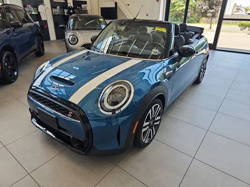 Used 2022 MINI Cooper S w/ Premium Package FWD image 3