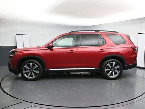 Used 2024 Honda Pilot Elite image 6