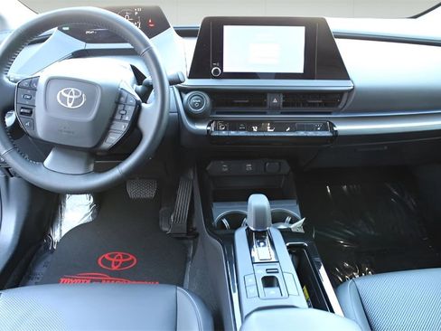 Certified 2023 Toyota Prius XLE image 8