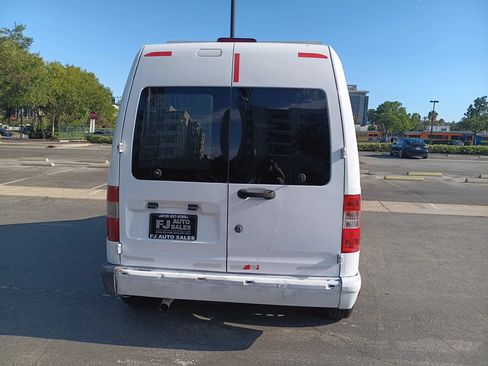 Used 2010 Ford Transit Connect XLT FWD image 7