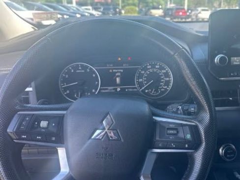 Used 2022 Mitsubishi Outlander SEL FWD image 10