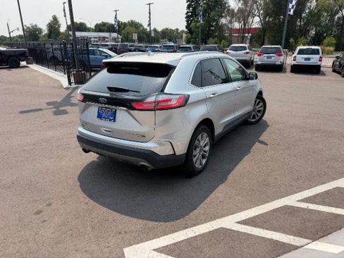Used 2019 Ford Edge Titanium AWD/4WD image 8