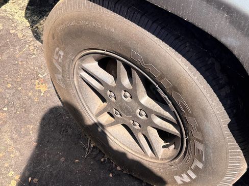 Used 2004 Jeep Grand Cherokee Laredo w/ Convenience Group image 15