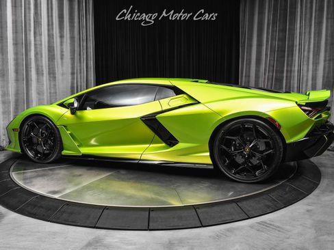 Used 2025 Lamborghini Revuelto AWD/4WD image 3