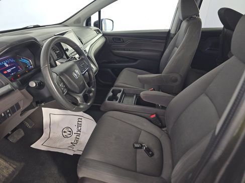 Used 2018 Honda Odyssey EX image 10