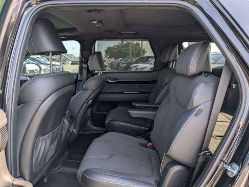 Used 2025 Hyundai Palisade Calligraphy AWD/4WD image 13