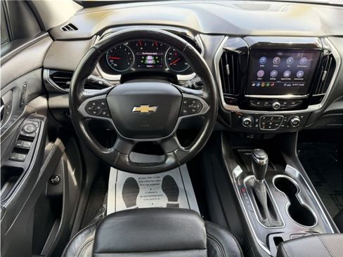 Used 2020 Chevrolet Traverse Premier FWD image 44
