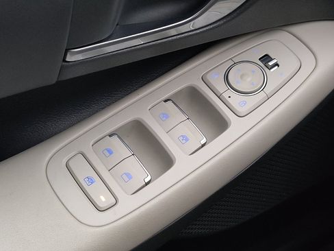 Used 2023 Hyundai Sonata SEL FWD image 27