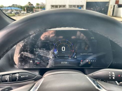 Used 2025 Chevrolet Equinox LT w/ Convenience Package II image 12