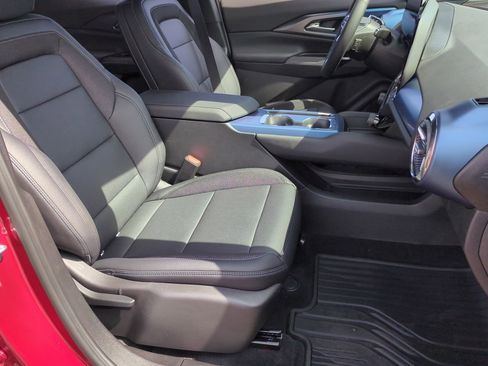 New 2026 Chevrolet Equinox EV LT image 27