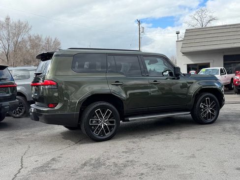 Used 2025 Lexus GX 550 w/ Accessory Package (31) image 15