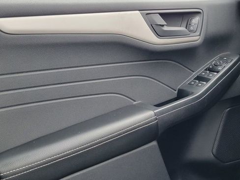 Certified 2022 Ford Escape SE image 36