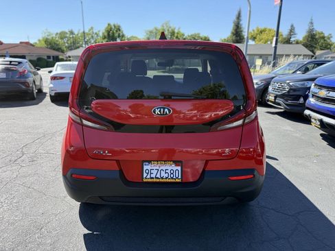 Used 2021 Kia Soul S image 6