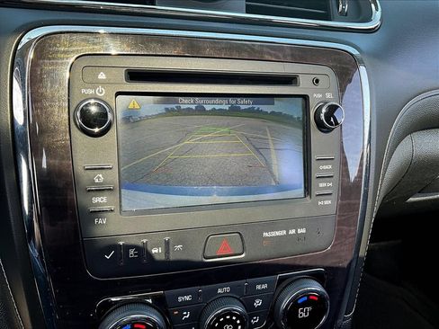 Used 2016 Buick Enclave Leather FWD image 16