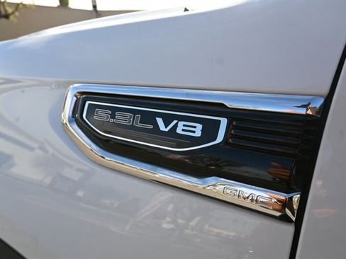 Used 2019 GMC Sierra 1500 SLT AWD/4WD image 16