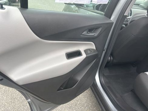 Used 2024 Chevrolet Equinox LS image 15