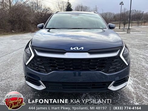 Certified 2025 Kia Sportage EX w/ EX Premium Package image 8