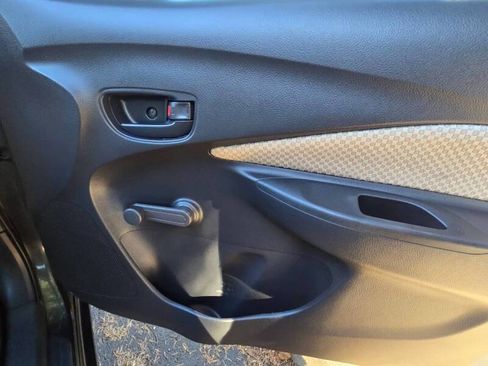 Used 2007 Toyota Yaris S image 22