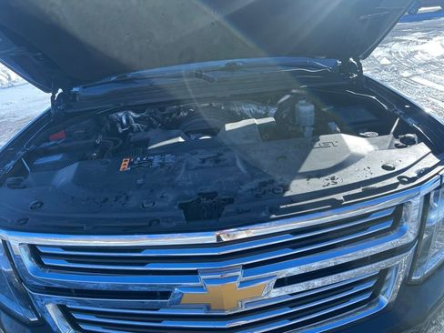 Used 2018 Chevrolet Suburban Premier image 25