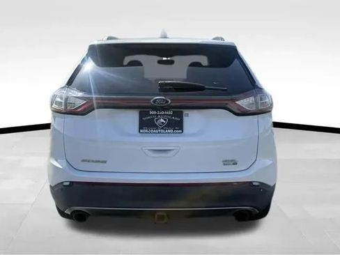 Used 2017 Ford Edge SEL w/ Class II Trailer Tow Package AWD/4WD image 5