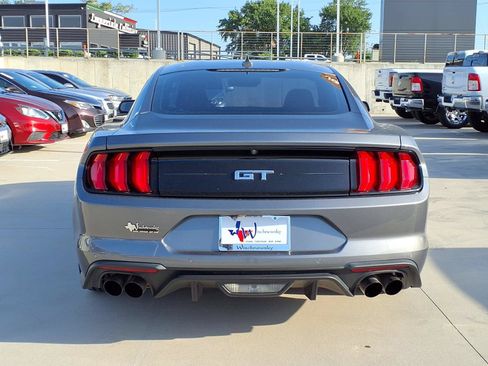 Used 2022 Ford Mustang GT RWD image 7