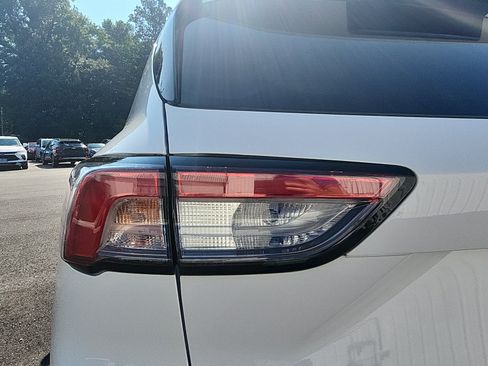 Used 2022 Ford Escape SE AWD/4WD image 13