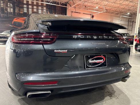 Used 2017 Porsche Panamera image 38
