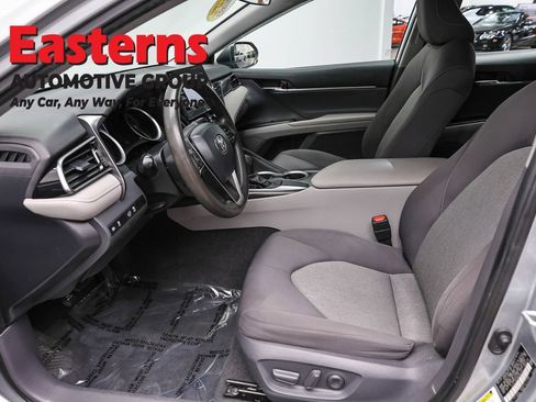 Used 2021 Toyota Camry LE FWD image 13