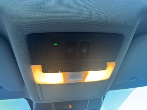 Certified 2023 Nissan Rogue SL image 18