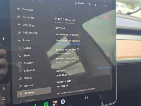 Used 2018 Tesla Model 3 Long Range RWD image 29