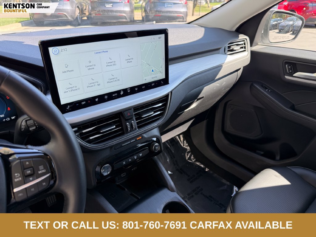 Used 2025 Ford Escape Platinum AWD/4WD image 21