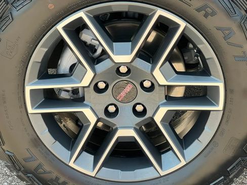 Used 2026 GMC Terrain AT4 w/ Convenience Package III AWD/4WD image 7
