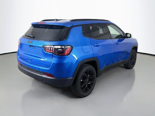 New 2026 Jeep Compass Latitude AWD/4WD image 7