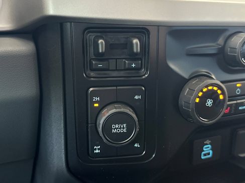 New 2026 Ford F250 XLT w/ XLT Premium Package AWD/4WD image 27