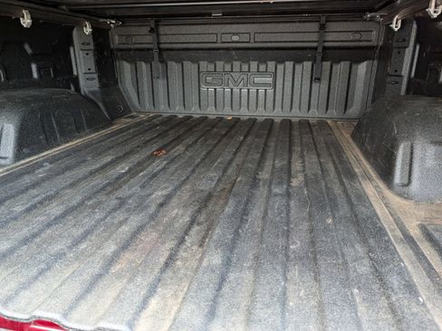 Used 2024 GMC Sierra 1500 Elevation w/ Elevation Premium Package AWD/4WD image 16