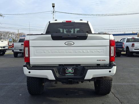 Used 2020 Ford F250 Lariat w/ Lariat Ultimate Package image 9