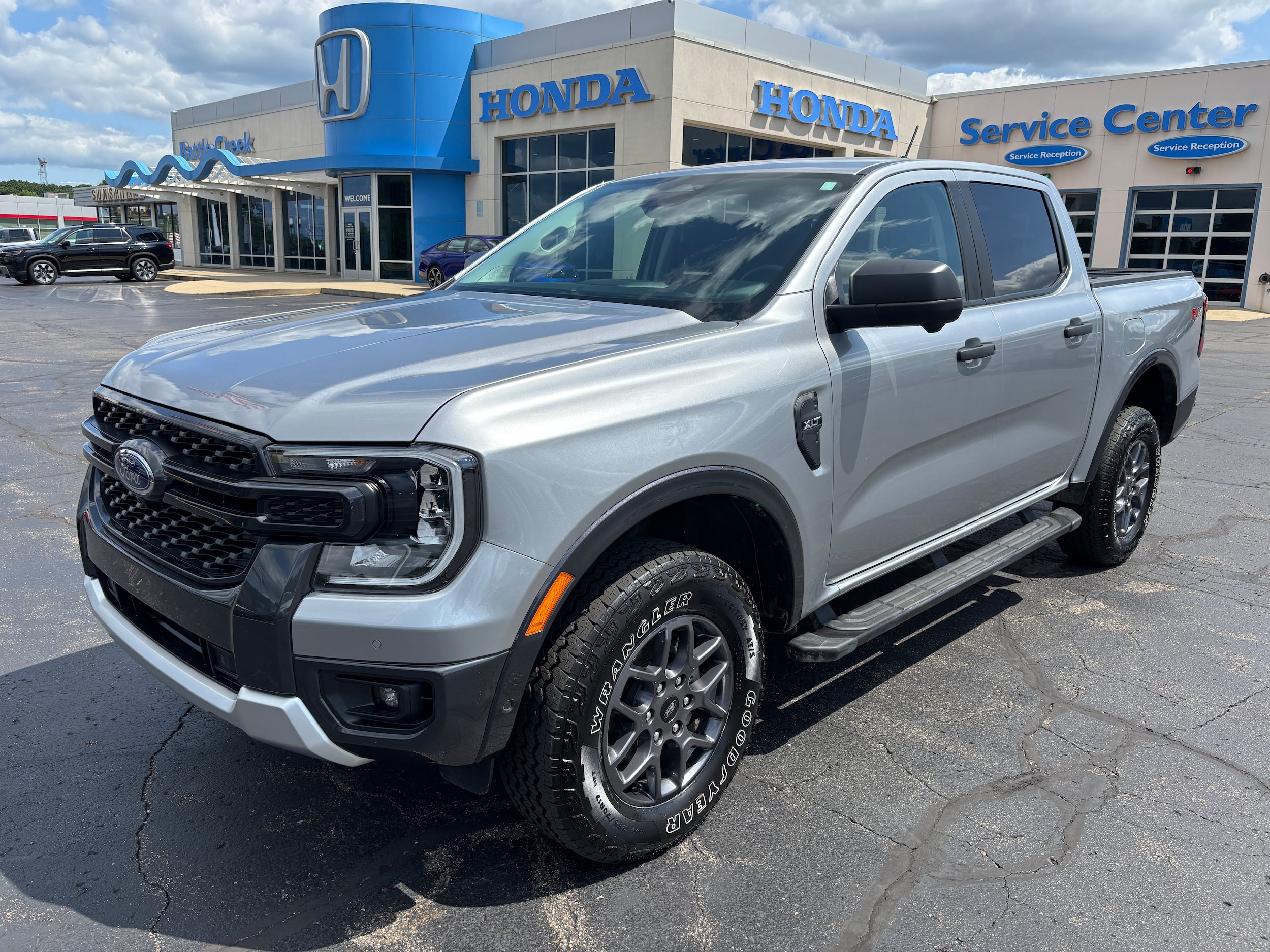 Used 2024 Ford Ranger XLT AWD/4WD image 4