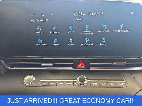 Used 2025 Hyundai Elantra SEL w/ Cargo Package FWD image 22