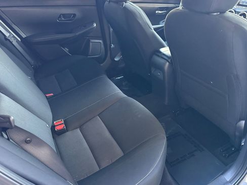 Used 2024 Nissan Sentra SV image 18