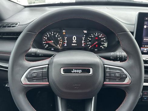 Used 2023 Jeep Compass Trailhawk image 21