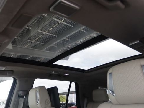 Used 2021 Cadillac Escalade Premium Luxury Platinum image 28