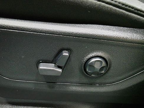 Used 2021 RAM 1500 Big Horn image 17