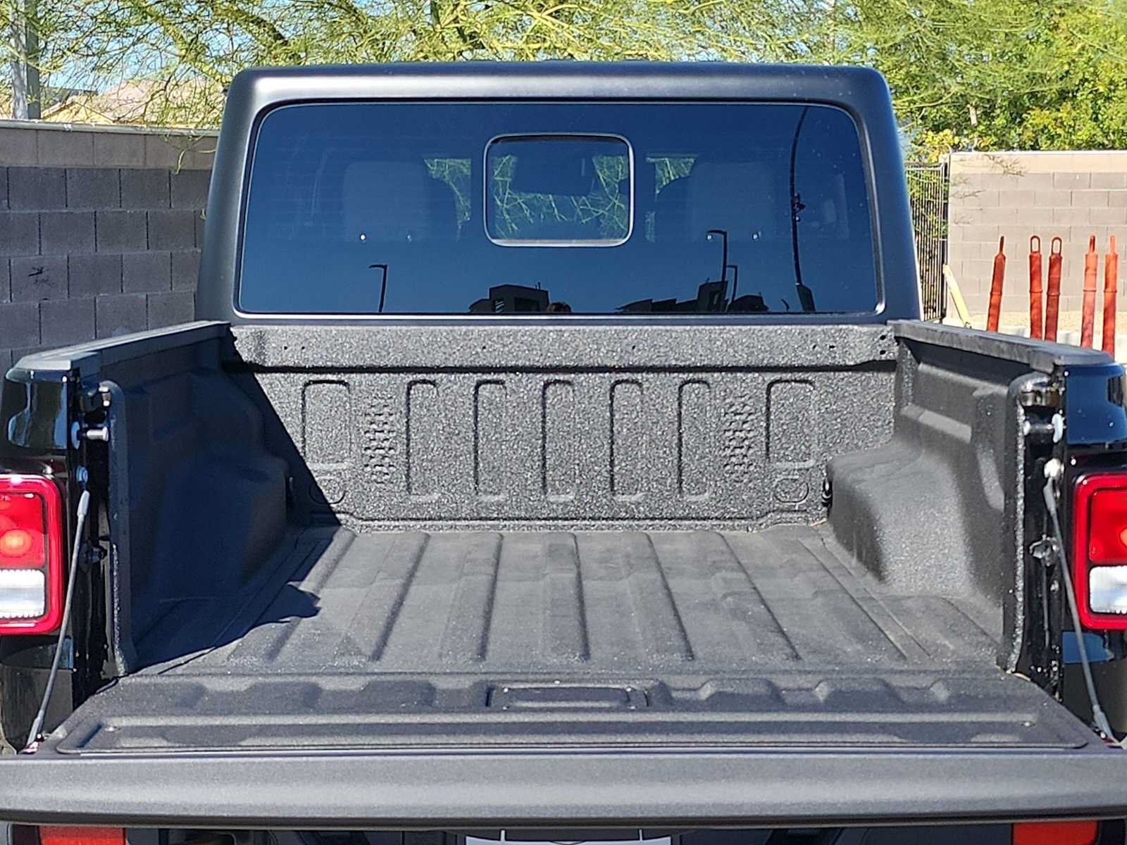 New 2026 Jeep Gladiator Sport AWD/4WD image 23